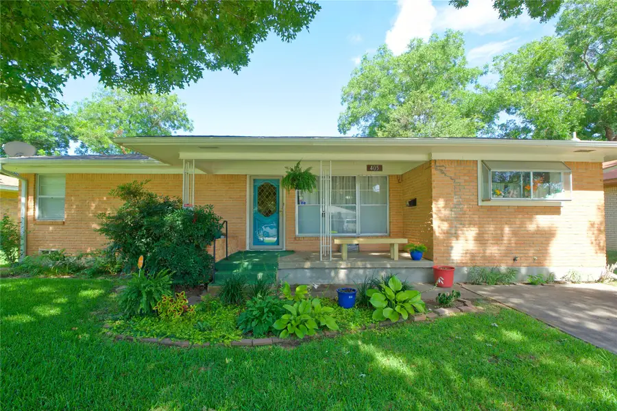 405 Meadow Drive, Gainesville, TX 76240 - #3