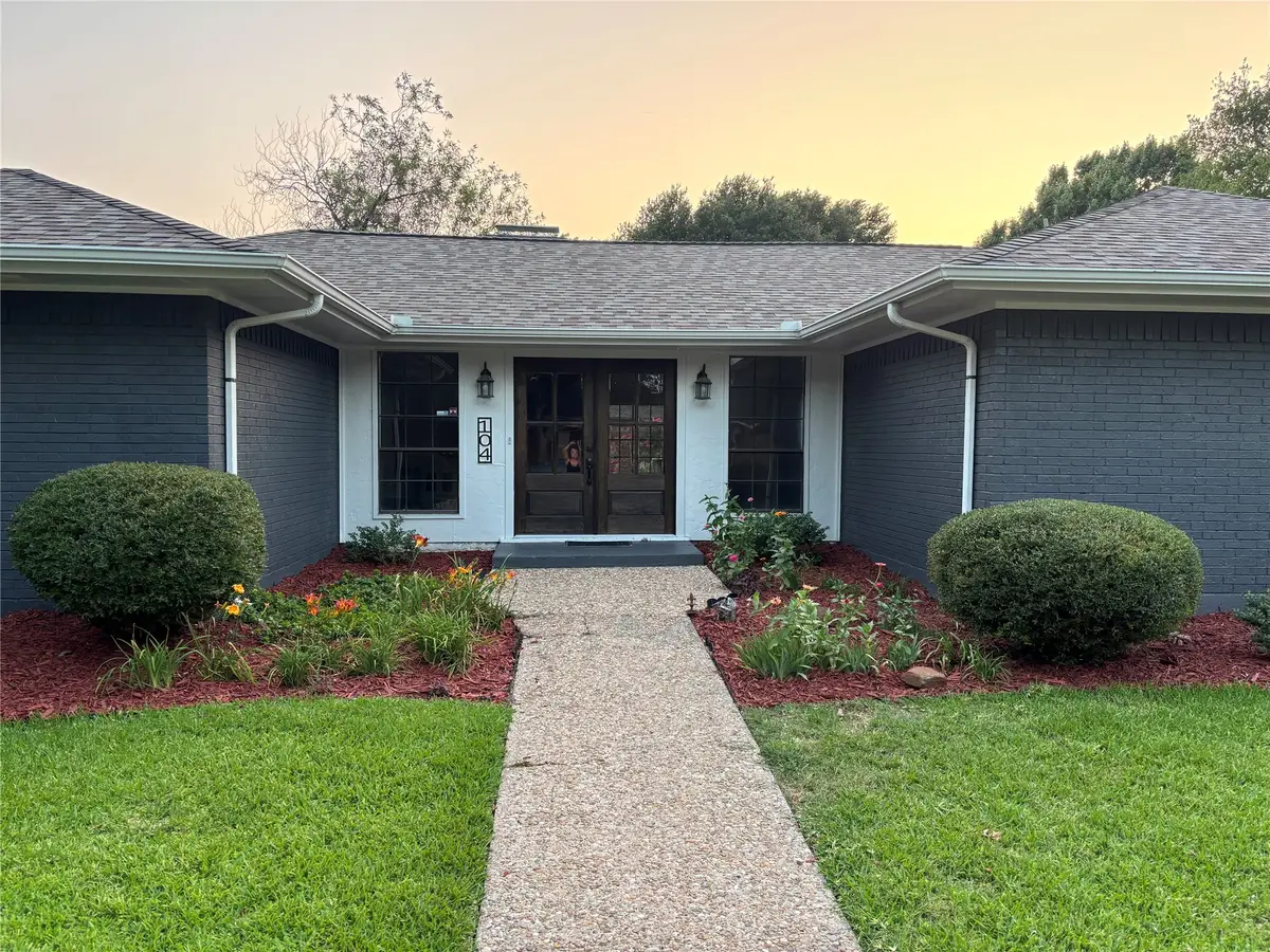 104 Chieftain Drive, Waxahachie, TX 75165 - #1