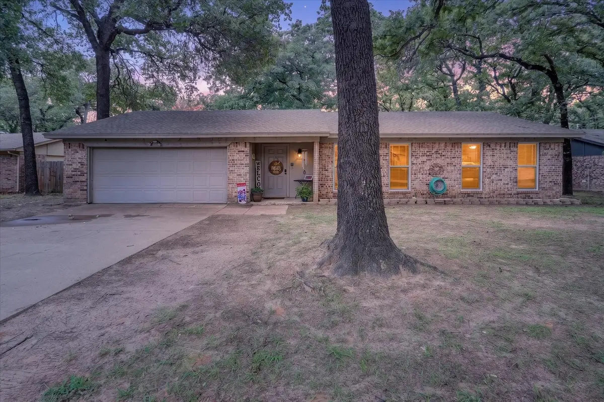728 Lake Crest Parkway, Azle, TX 76020 - #1