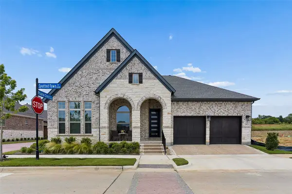 2073 Spotted Fawn Drive, Arlington, TX 76005