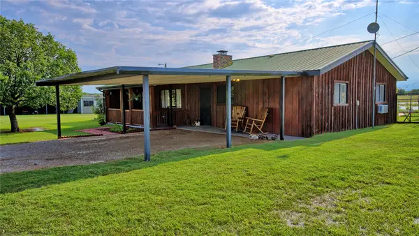 978 Longbranch Road, Nocona, TX 76255