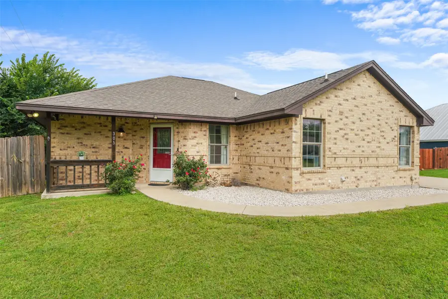 305 Ashwood Street, Azle, TX 76020 - #2