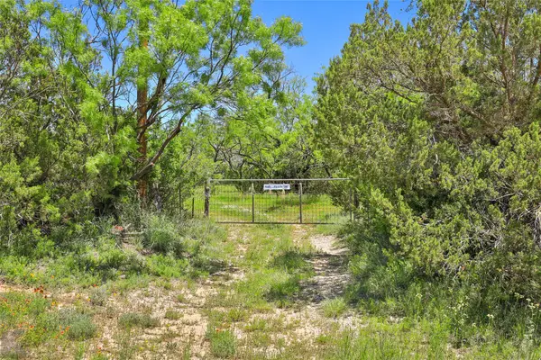 4897 Fm 1086, Bradshaw, TX 79567