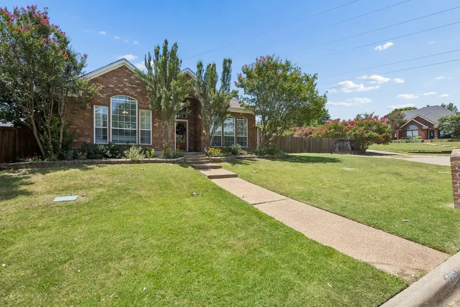 729 Herman Drive, Hurst, TX 76054 - #2