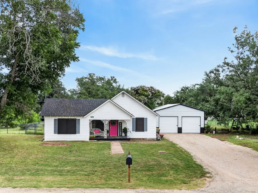 110 W Brown Street, Lipan, TX 76462 - #2