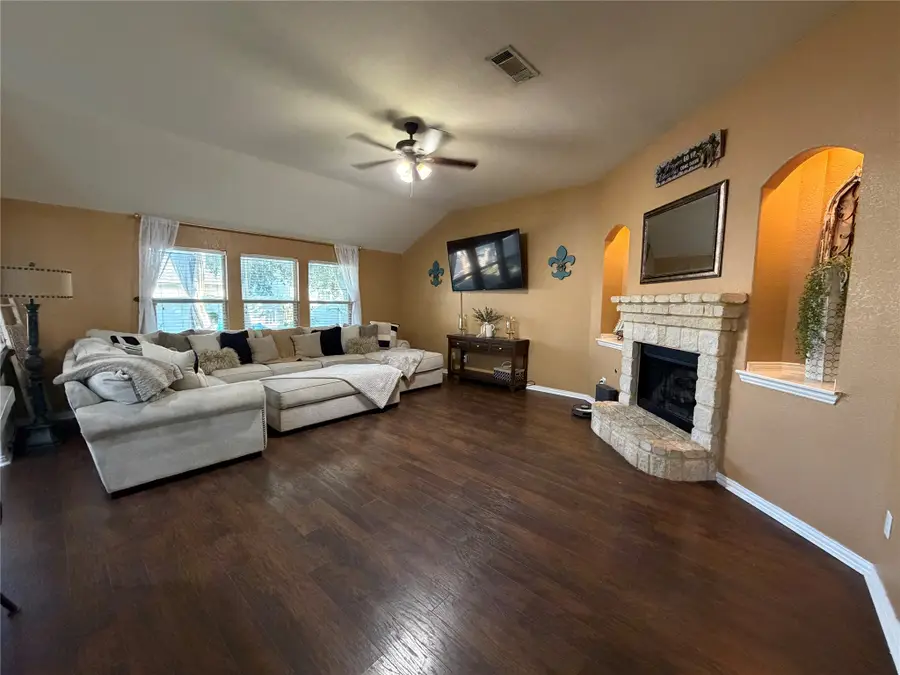 6957 Big Wichita Drive, Fort Worth, TX 76179 - #3