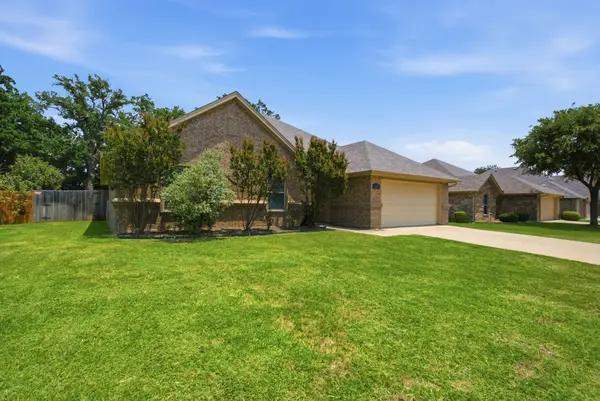 2013 Lindentree Drive, Weatherford, TX 76086