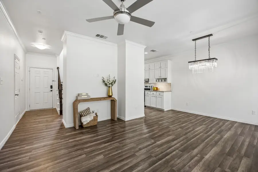 2113 Parkview, Carrollton, TX 75006 - #3