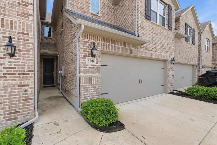 600 Hutchinson Lane, Lewisville, TX 75077 - #2