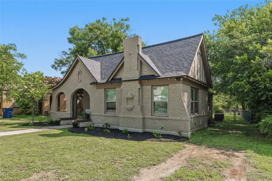 2410 Vincent Street, Brownwood, TX 76801 - #3