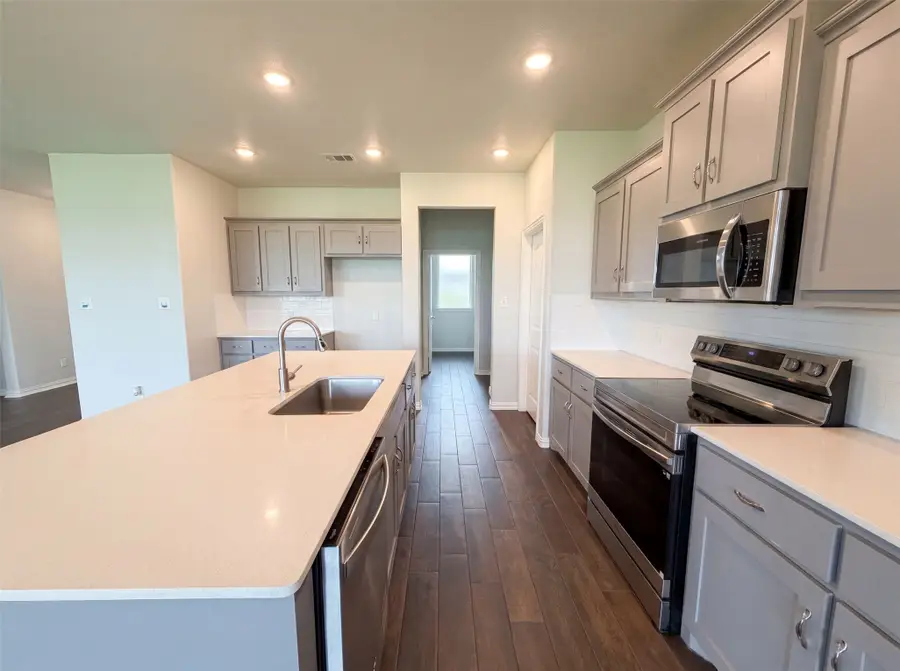 211 Spring Creek Circle, Paradise, TX 76073 - #2