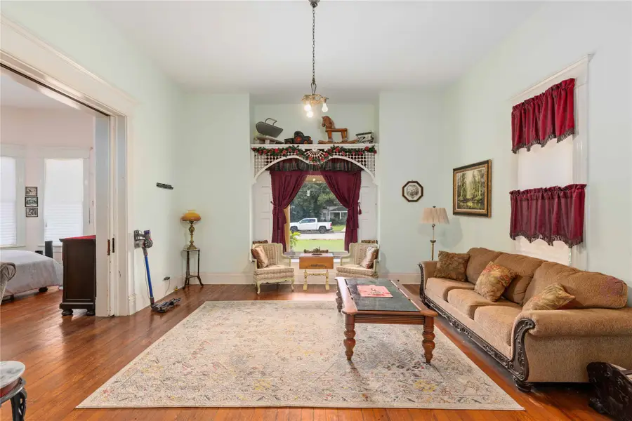 607 Coggin Avenue, Brownwood, TX 76801 - #2