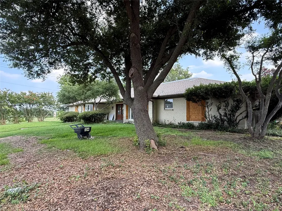 1013 Rockmoor Drive, Edgecliff Village, TX 76134 - #2