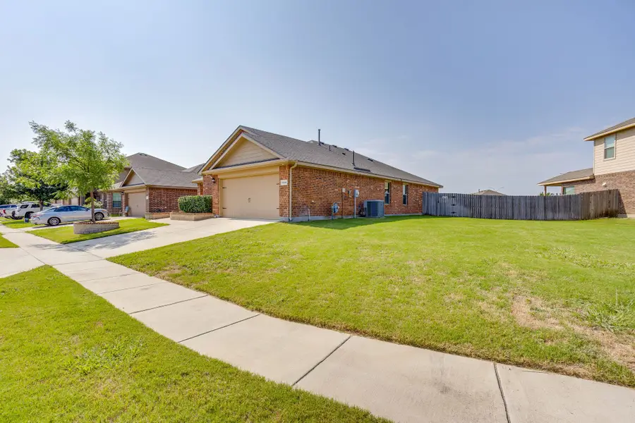 1229 Walnut Cliff Court, Fort Worth, TX 76179 - #3
