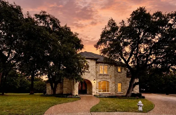 1012 Brae Court, Fort Worth, TX 76111