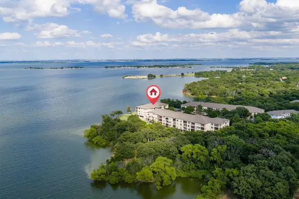 500 Waters Edge Drive #313, Lake Dallas, TX 75065