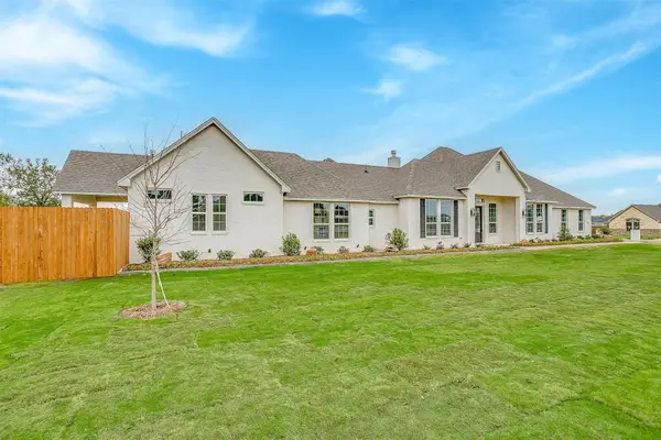 991 Hulen, Crowley, TX 76036