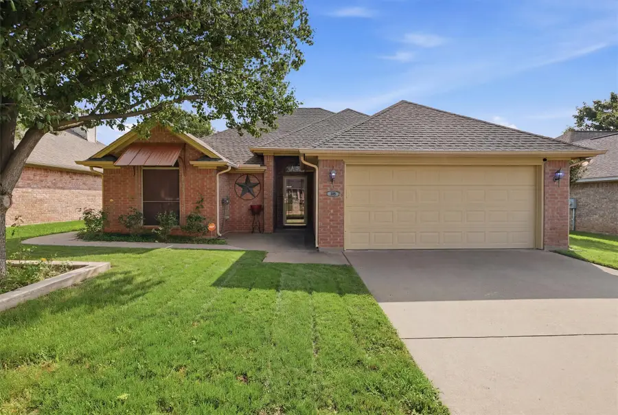 708 Hillcrest Drive, Cleburne, TX 76033 - #3