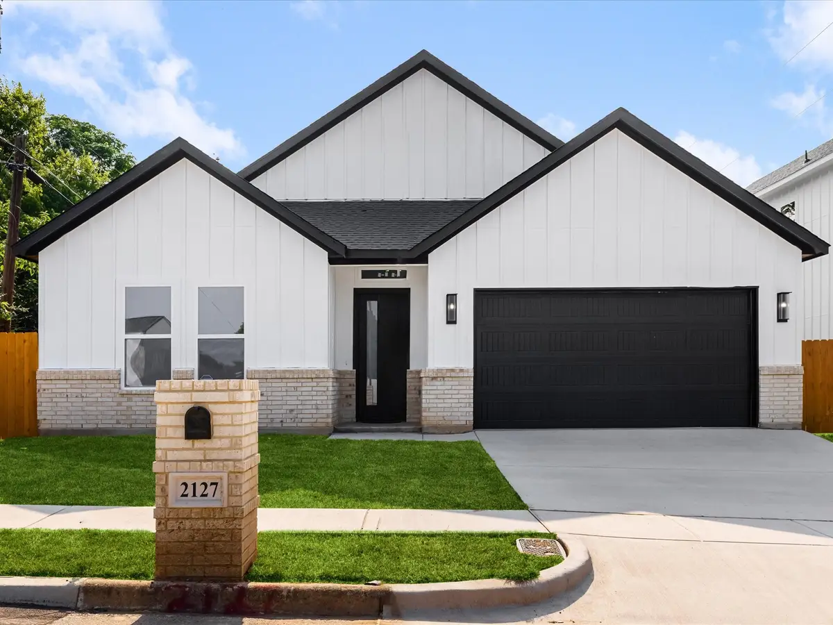2127 Amanda Avenue, Fort Worth, TX 76105 - #1