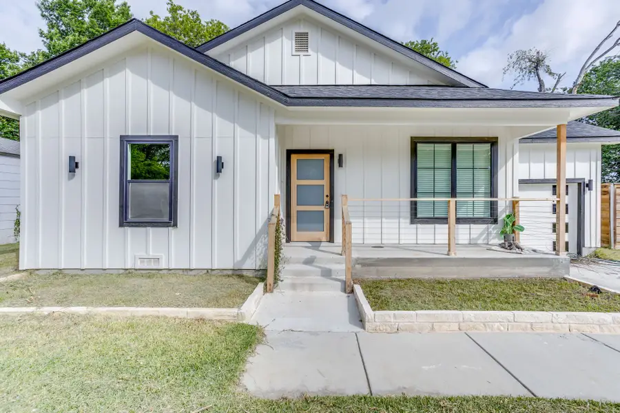 3828 Winfield Avenue, Fort Worth, TX 76109 - #2