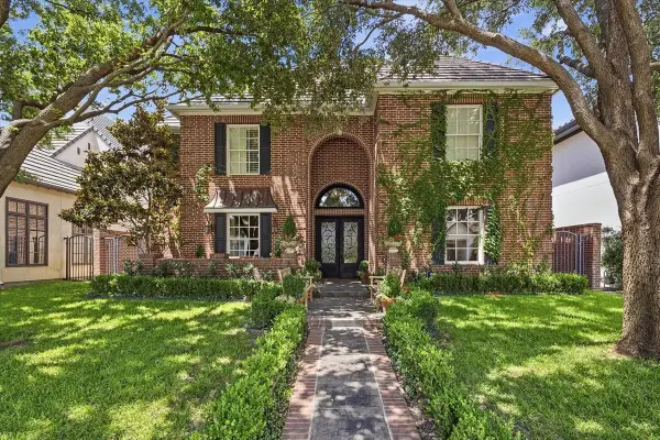 628 Deloache Street, Westworth Village, TX 76114