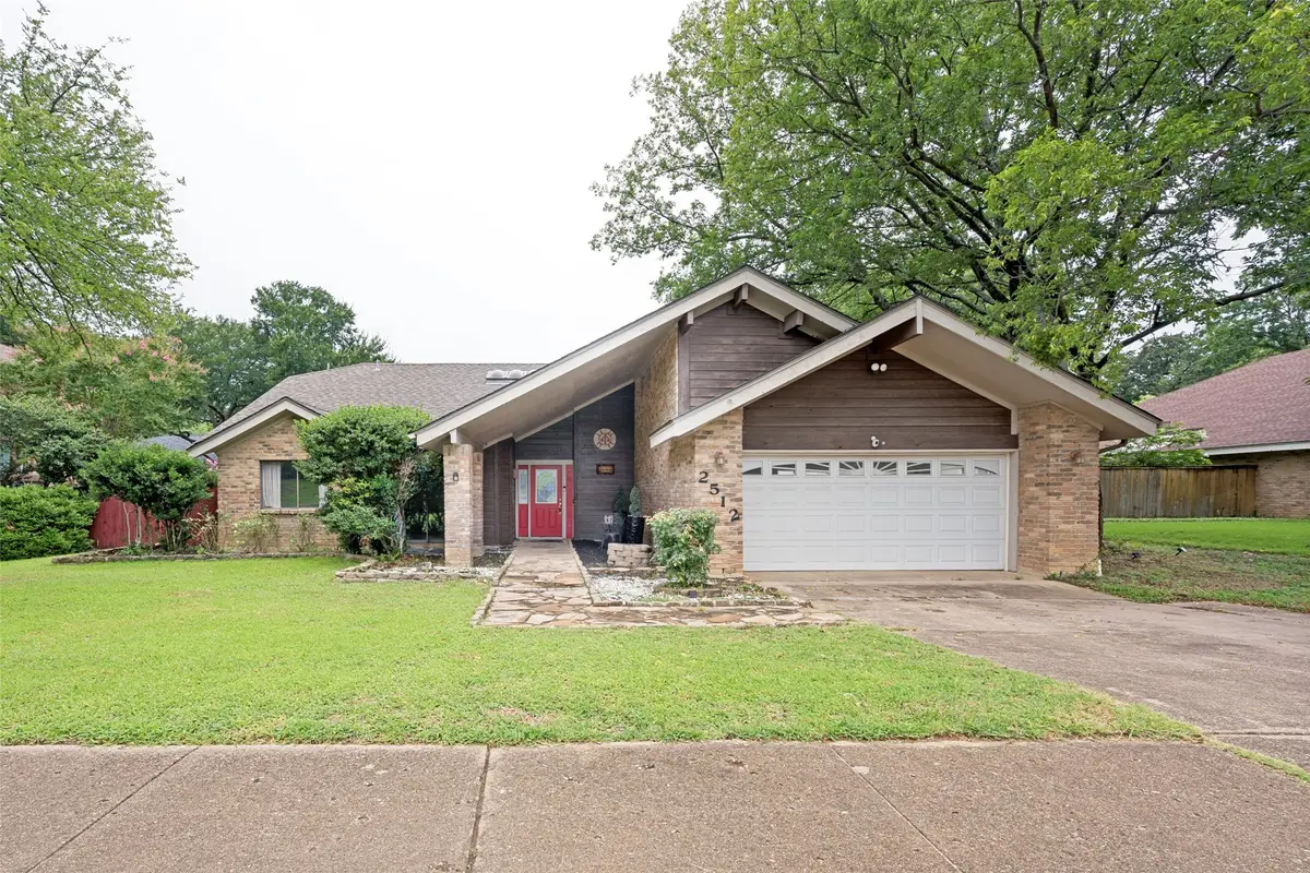 2512 Winding Hollow Lane, Arlington, TX 76006 - #1