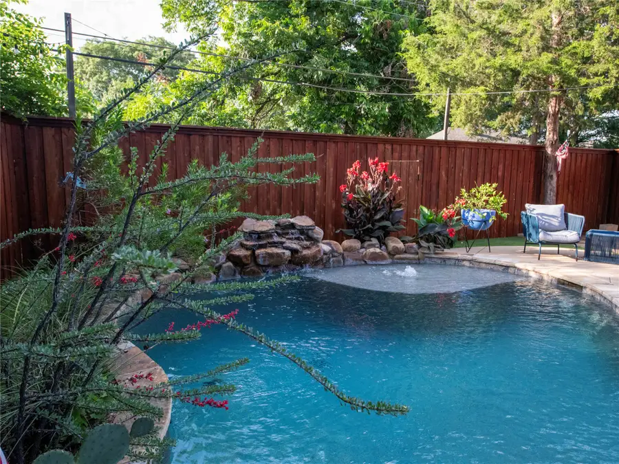 2631 Alco Avenue, Dallas, TX 75211 - #2