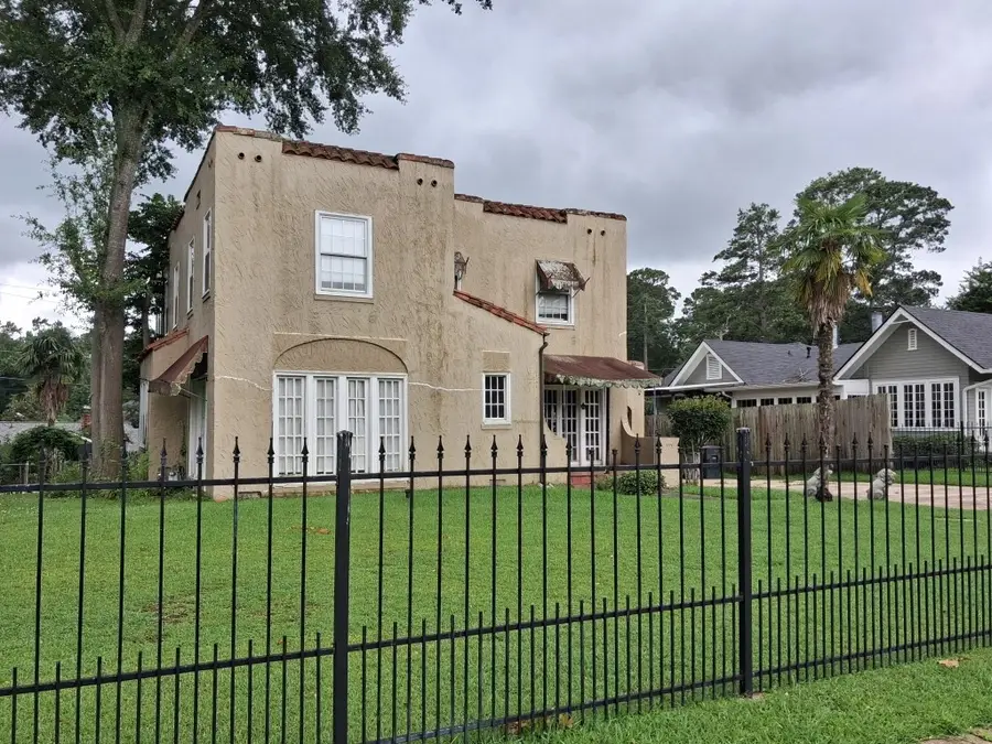 577 Oneonta Street, Shreveport, LA 71106 - #2