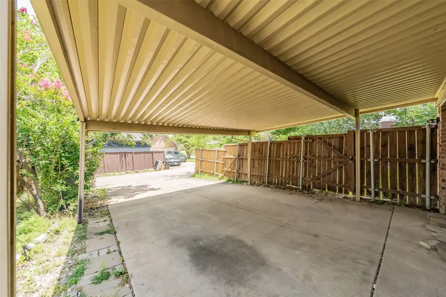 2325 Valley Falls Avenue, Mesquite, TX 75181 - #3