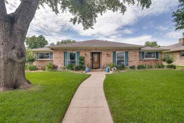 7419 Authon Drive, Dallas, TX 75248