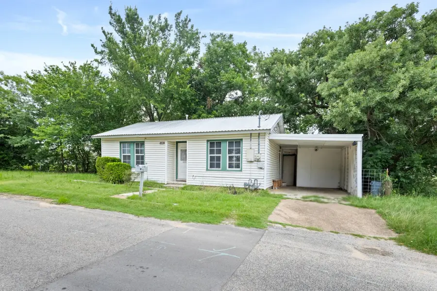 1141 W Mcneill Street, Stephenville, TX 76401 - #3