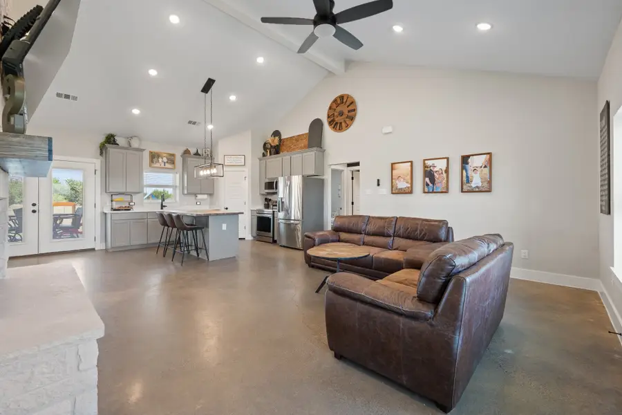 1031 Augustus Court, Rio Vista, TX 76093 - #3
