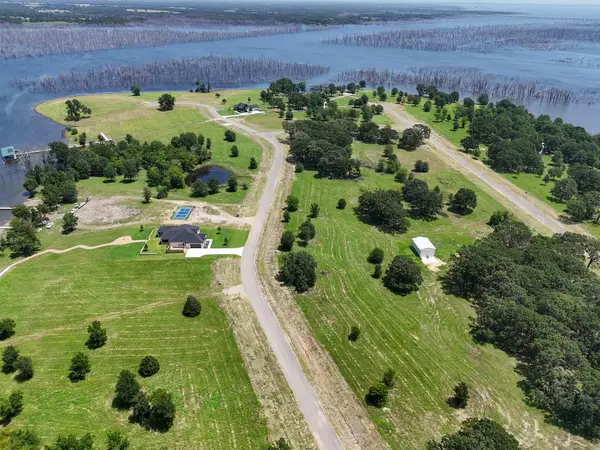 370 Shoreline Drive, Dodd City, TX 75438