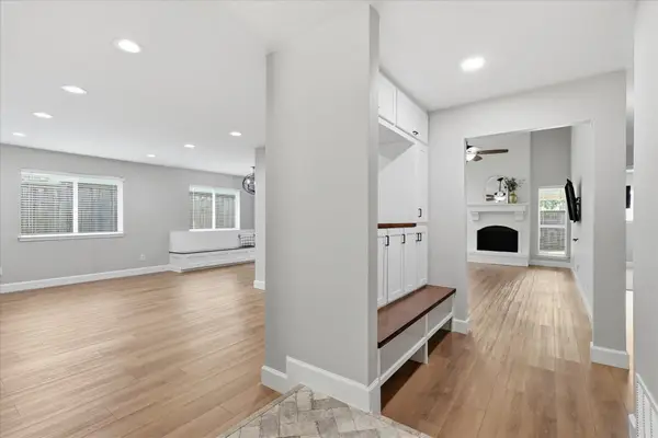2117 Via Estrada, Carrollton, TX 75006