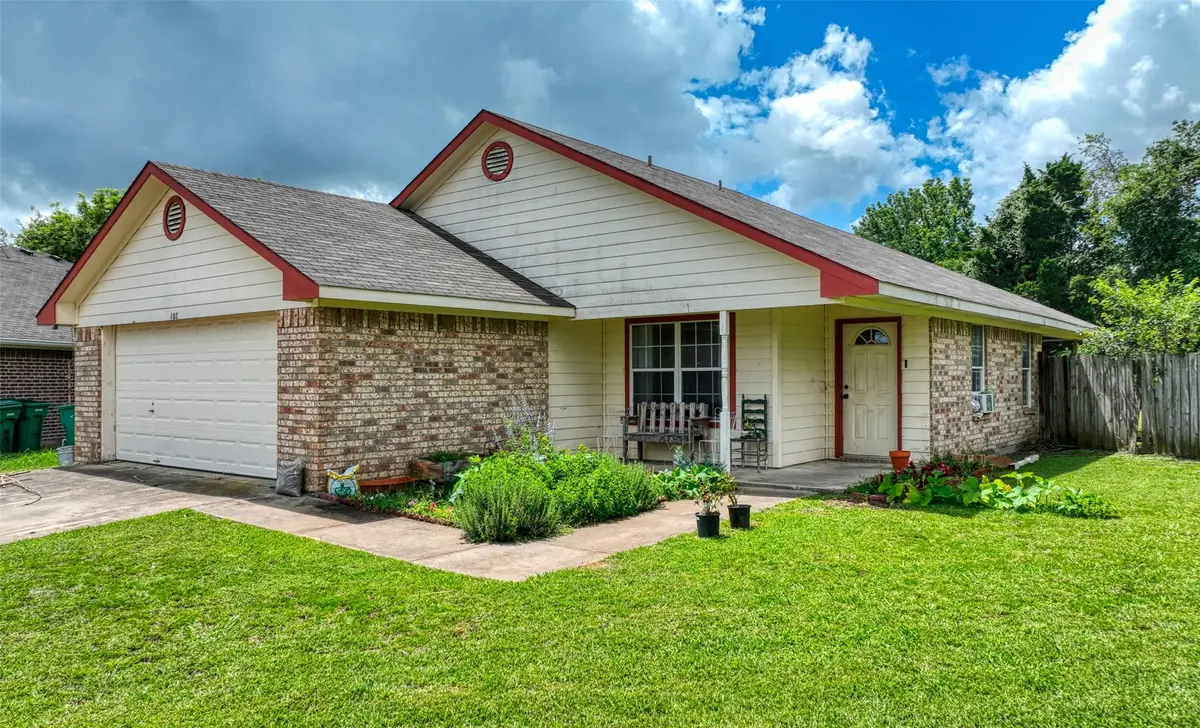 108 Wolf Lane, Lacy Lakeview, TX 76705 - #1