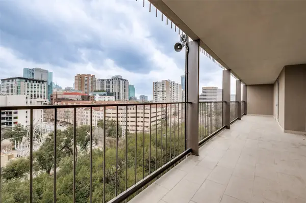 3310 Fairmount Street #12E, Dallas, TX 75201