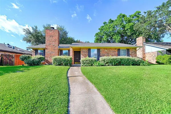 2006 E Collins Boulevard, Richardson, TX 75081
