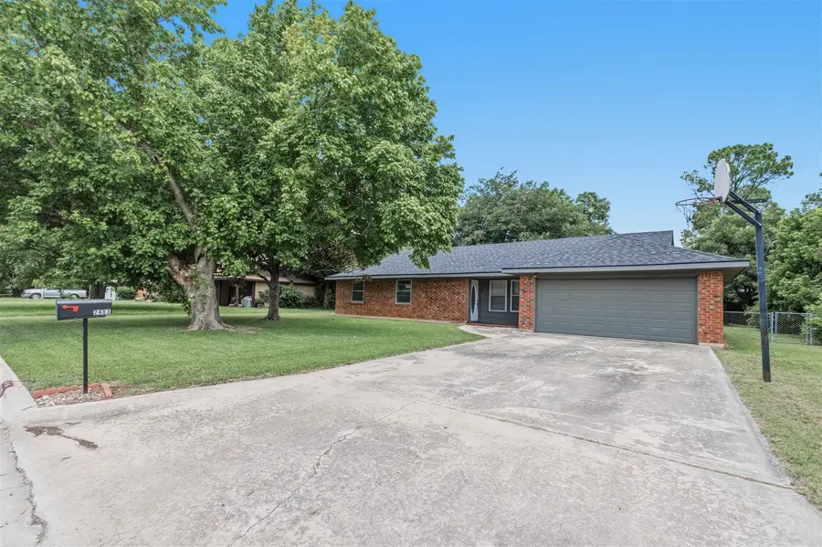2403 Monticello Street, Brownwood, TX 76801 - #2