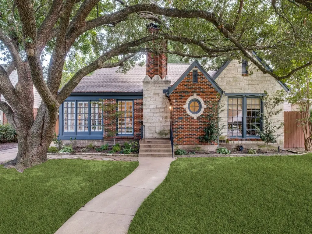 6044 Kenwood Avenue, Dallas, TX 75206 - #1