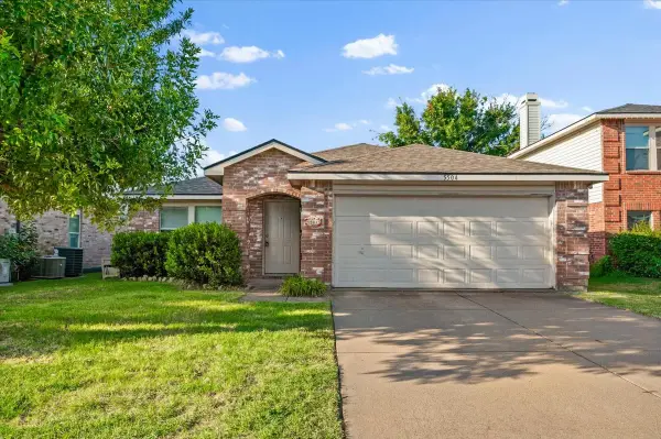 5504 Camarillo Drive, Fort Worth, TX 76244