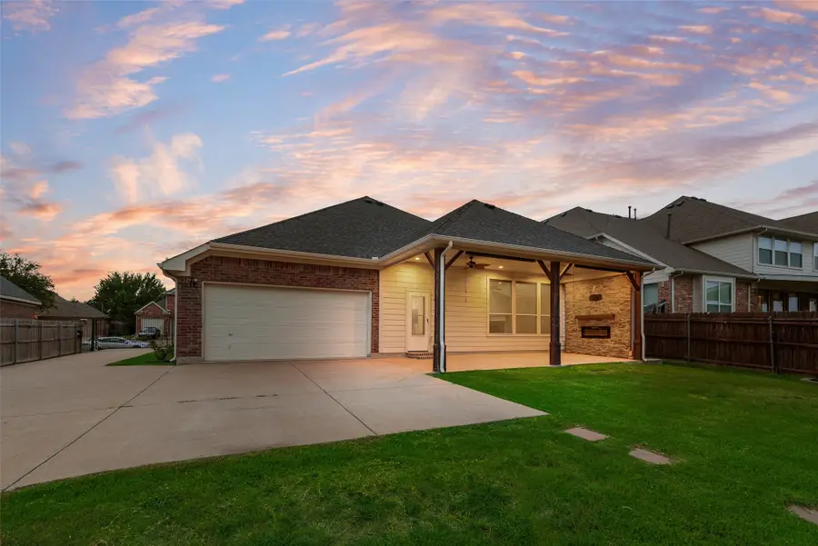 5512 Lavaca Road, Grand Prairie, TX 75052 - #3