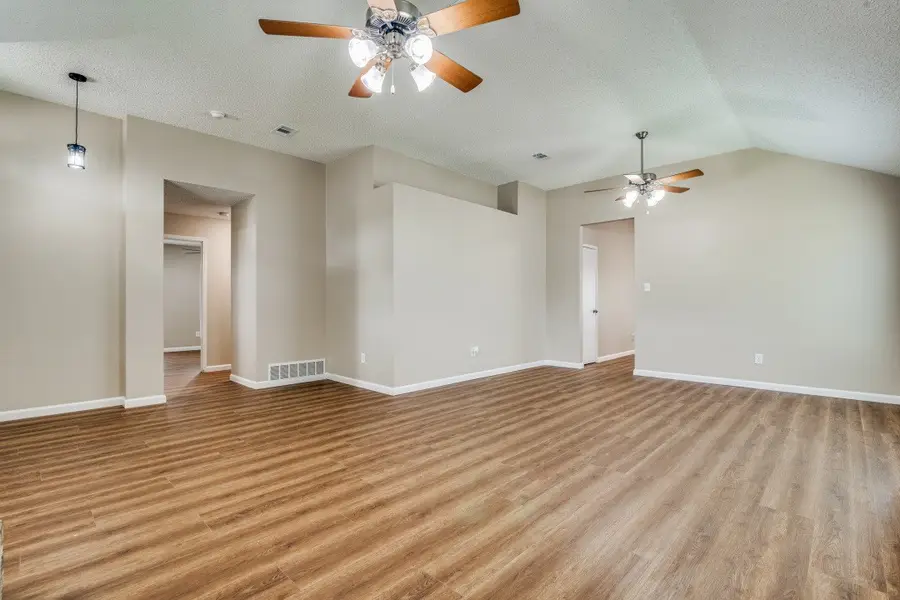 2105 Emerald Oaks, Mesquite, TX 75181 - #3