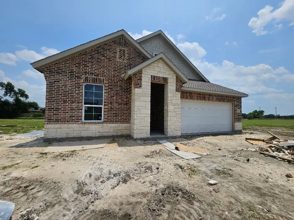 901 Silverleaf Drive, Ennis, TX 75119 - #1