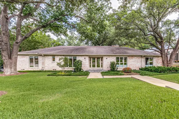 7260 Kenny Lane, Dallas, TX 75230