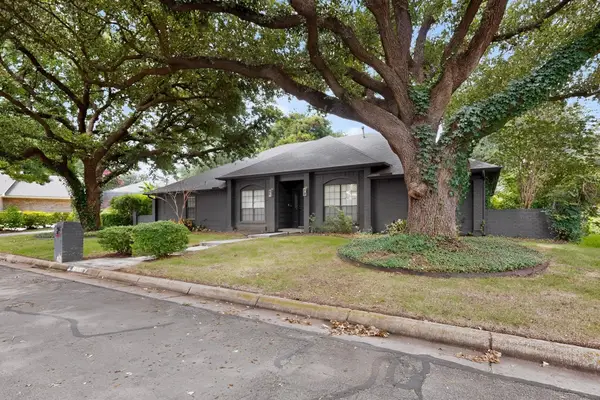 3900 N Shadycreek Drive, Arlington, TX 76013
