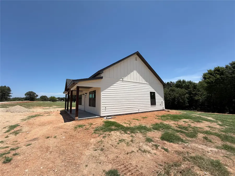 1040 Rays Way, Weatherford, TX 76085 - #2