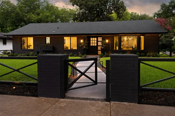 10262 Vinemont Street, Dallas, TX 75218
