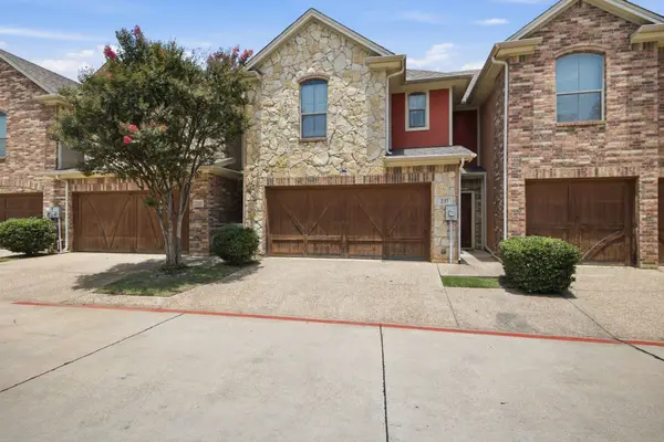 237 Corinna Court, Hurst, TX 76053