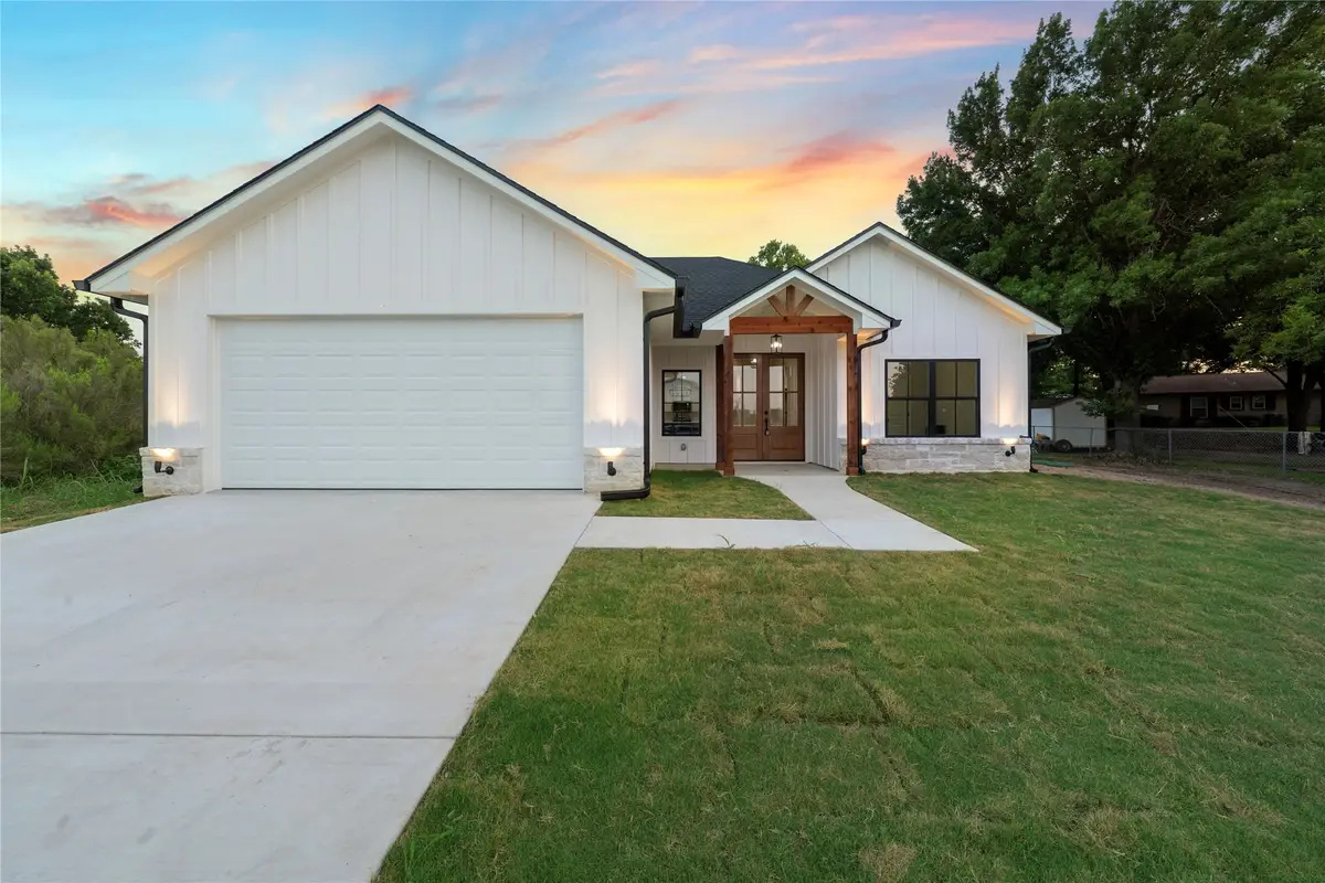 267 Sherwood Drive, Woodway, TX 76712 - #1