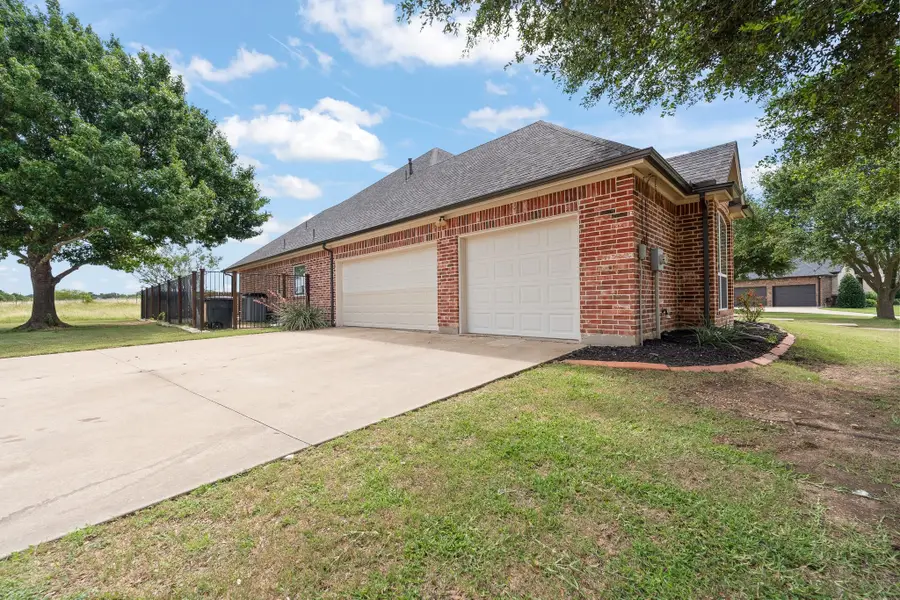 2211 Nottaway Drive, Cleburne, TX 76033 - #3